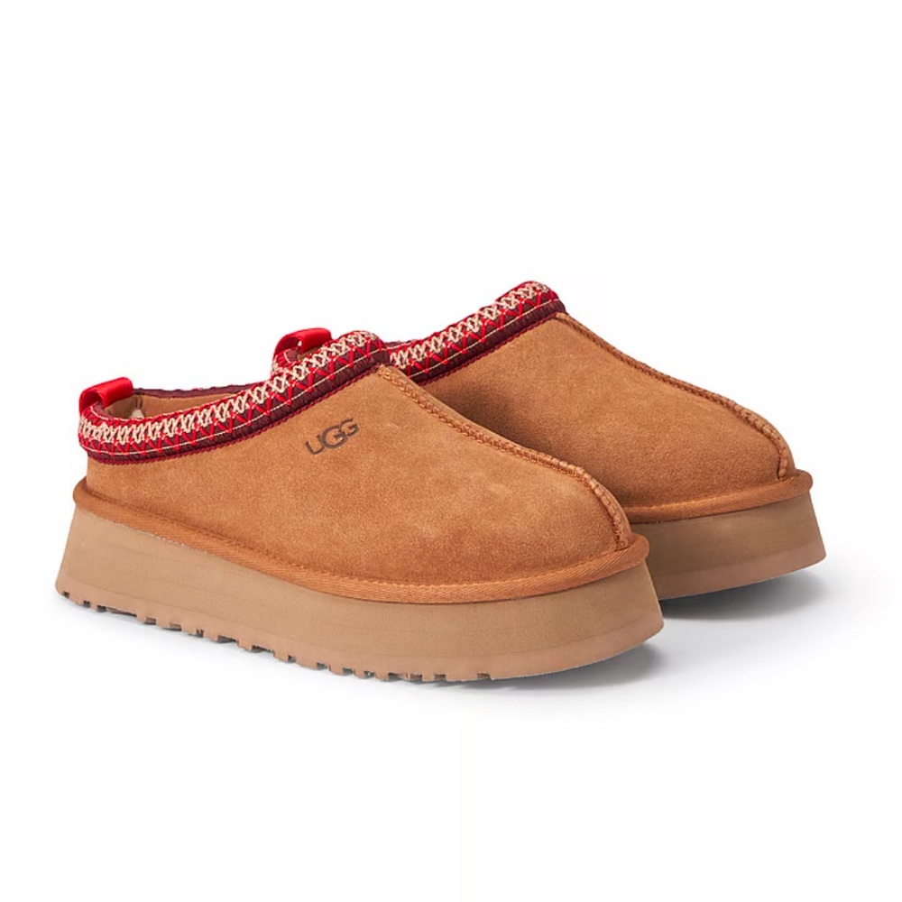 UGG women tazz slippers in chestnut size 8